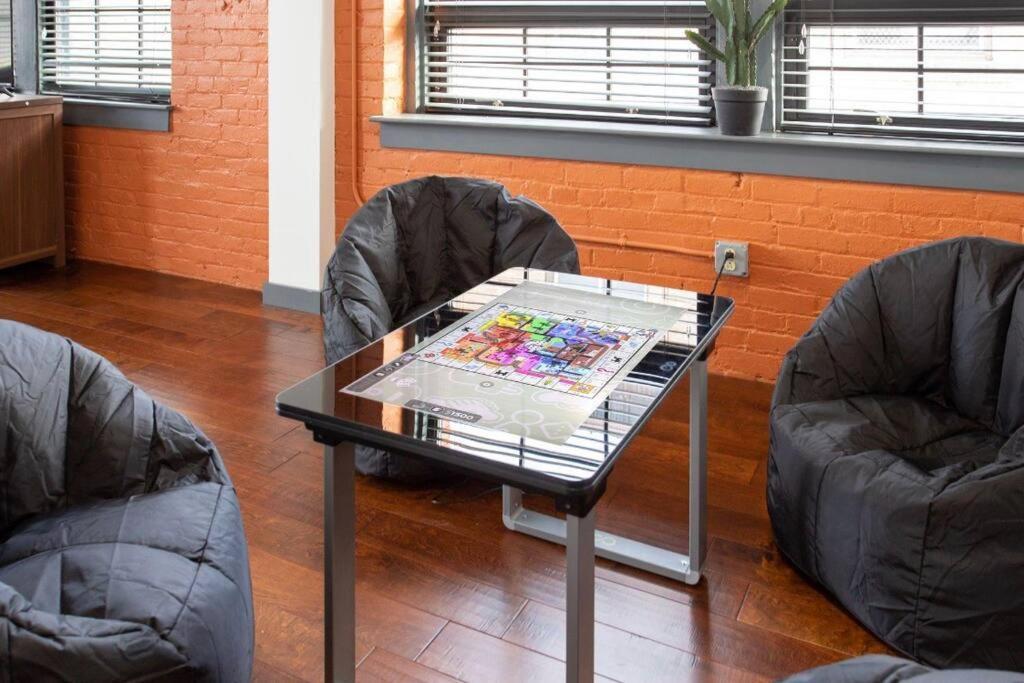 Centric Modern Loft W/ King Beds & Smart Gametable Villa Rochester Exteriör bild