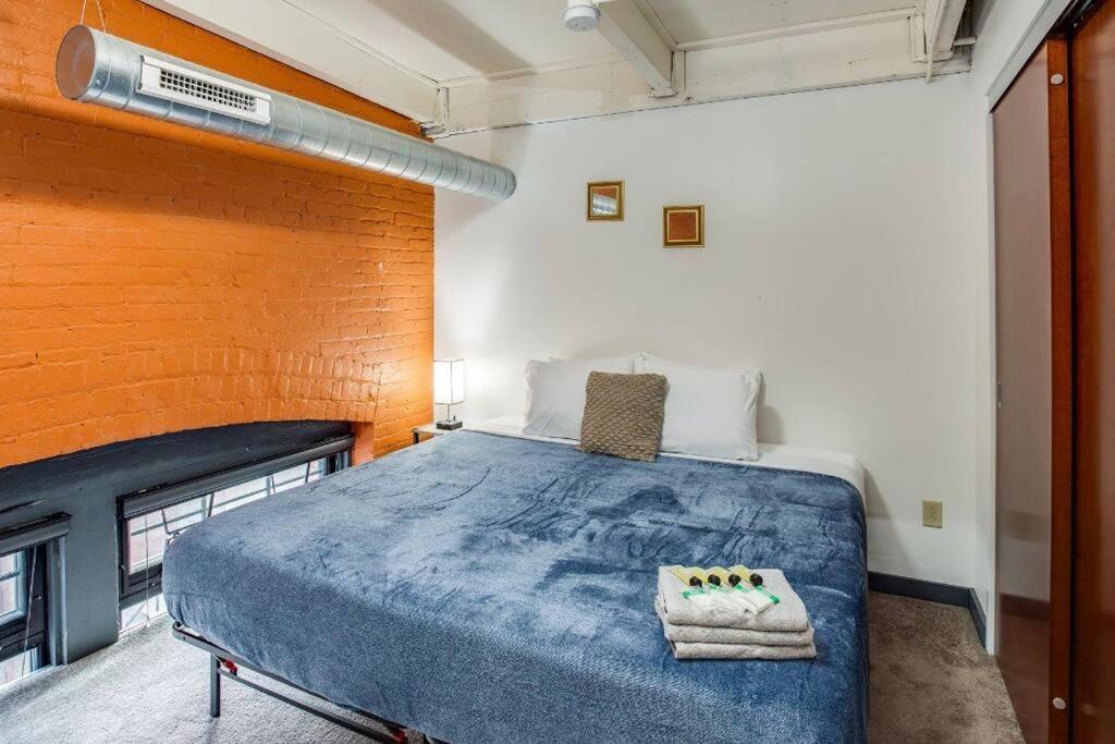 Centric Modern Loft W/ King Beds & Smart Gametable Villa Rochester Exteriör bild